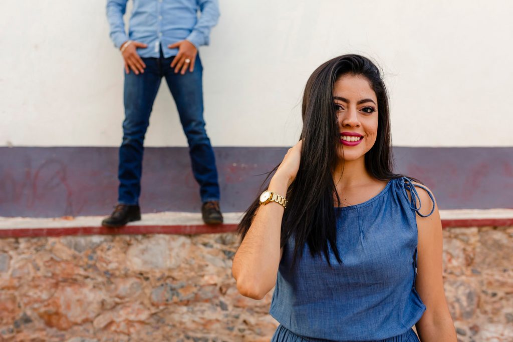 Sesión fotográfica preboda de Ximena y Jorge, novia en primer plano
