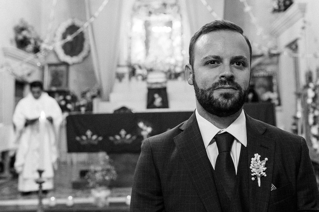 Fotografo de bodas San Luis Potosi, hacienda vallumbroso novio esperando